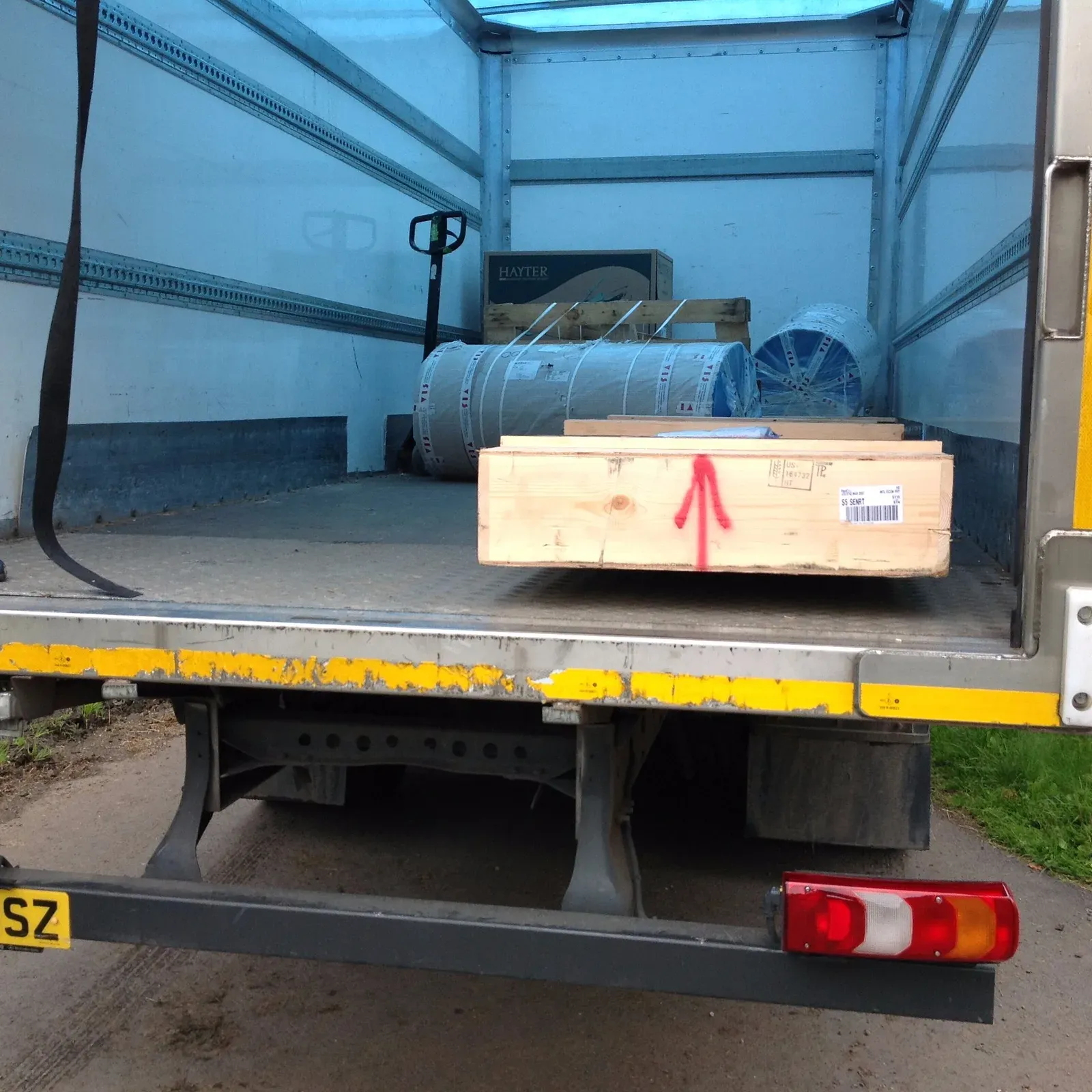 Empennage Kit Arrives!