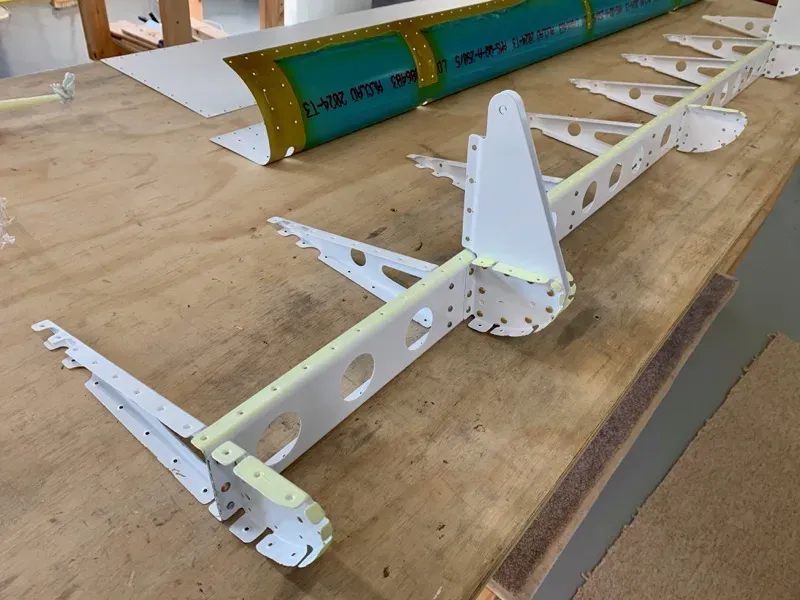 21-08 Clecoing Flap Nose & Top Skins