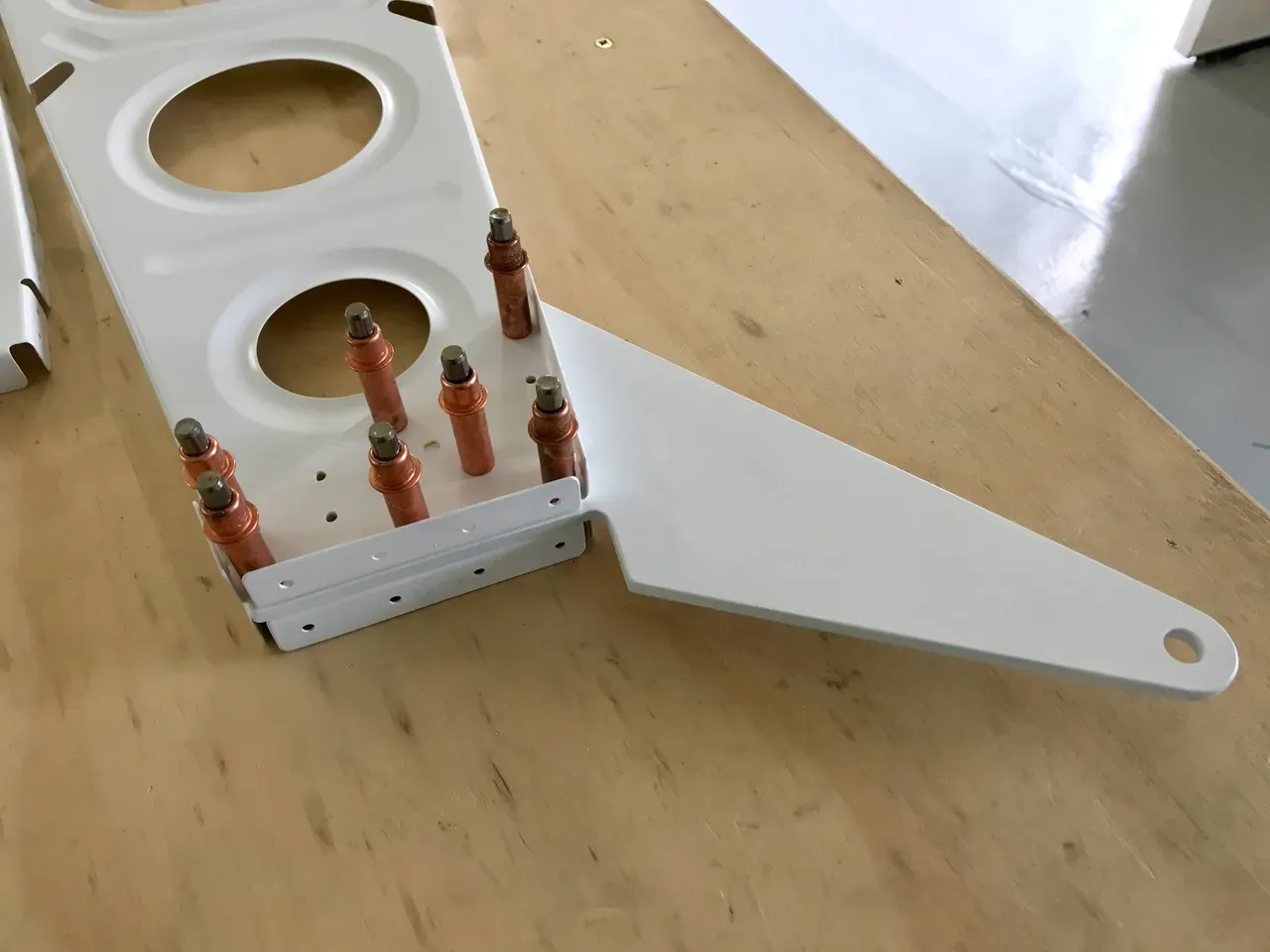 14-06 Flap Hinge & Torque Tube