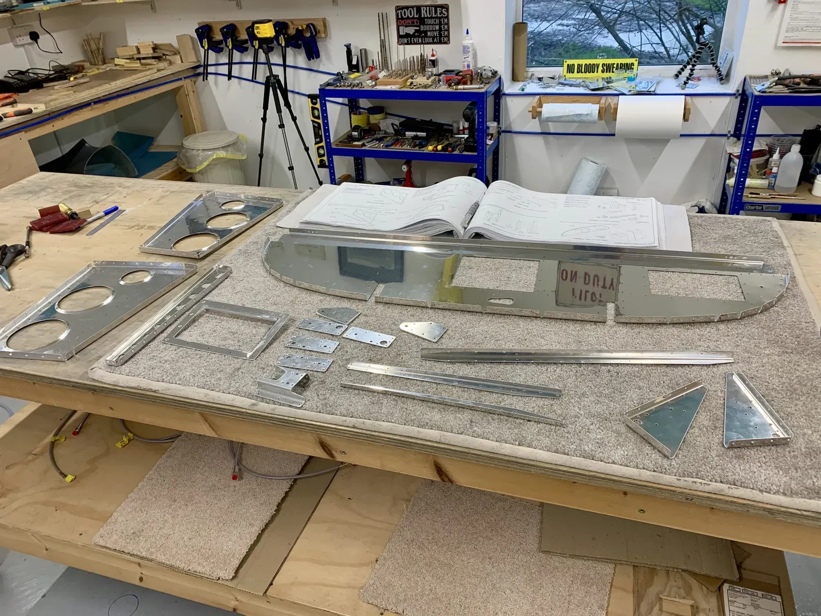 Section 35 - Upper Fwd Fuselage - Preparing Parts