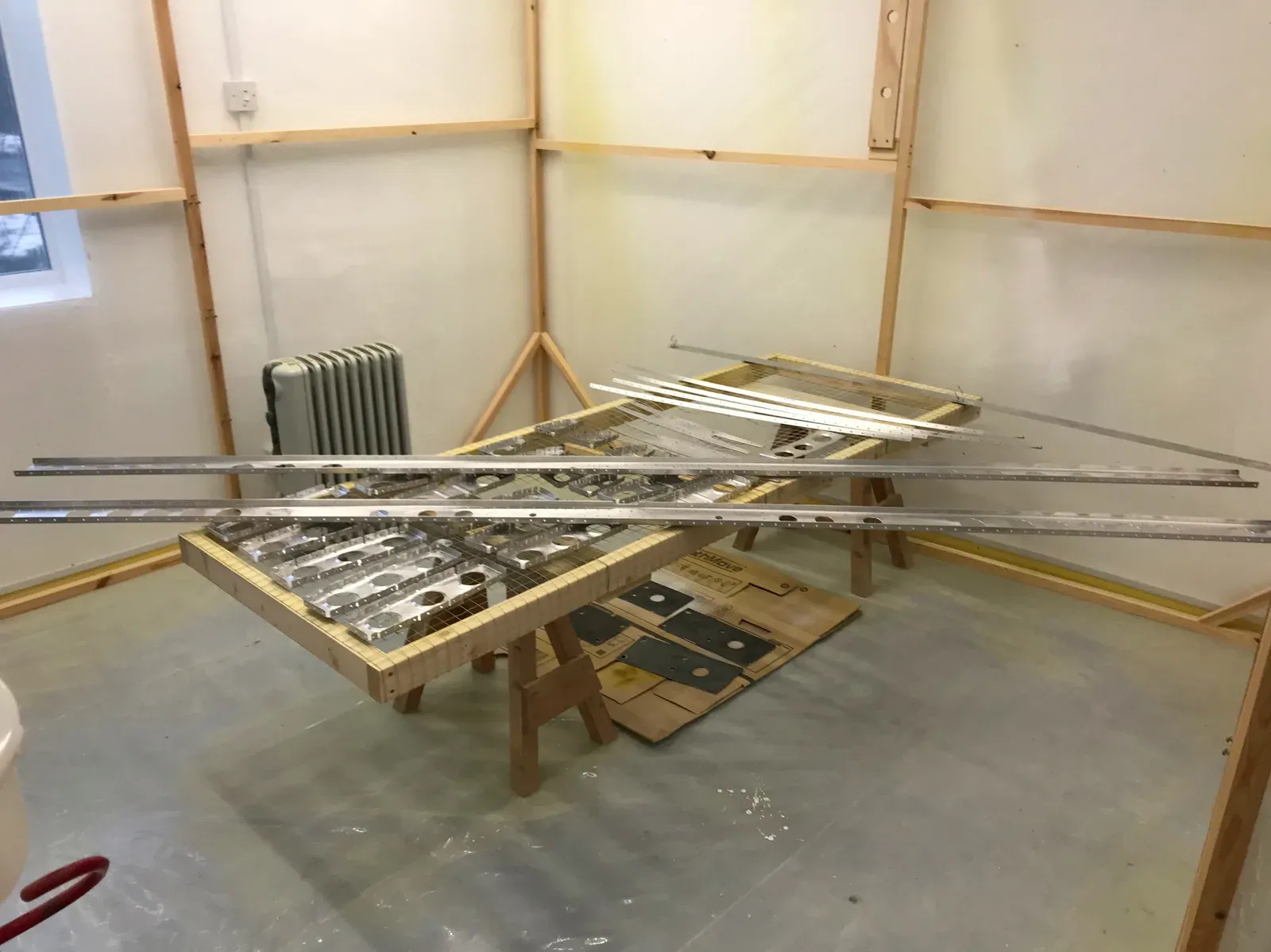 Priming Horizontal Stabilser