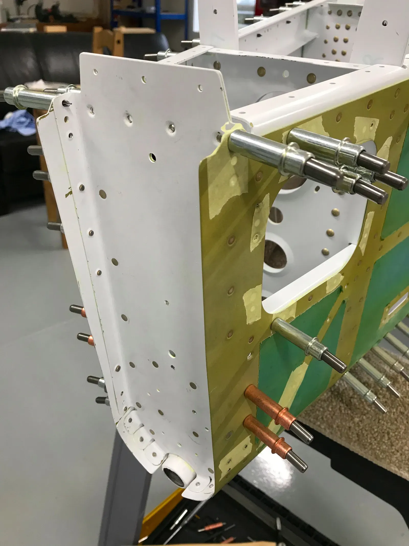 Aft Fuselage Riveting 10-19
