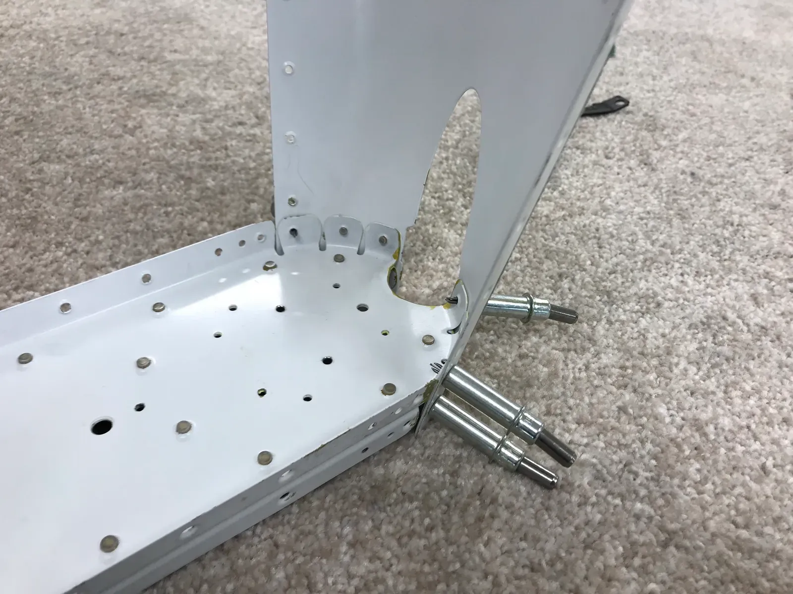 Tail Spring Mount 10-18