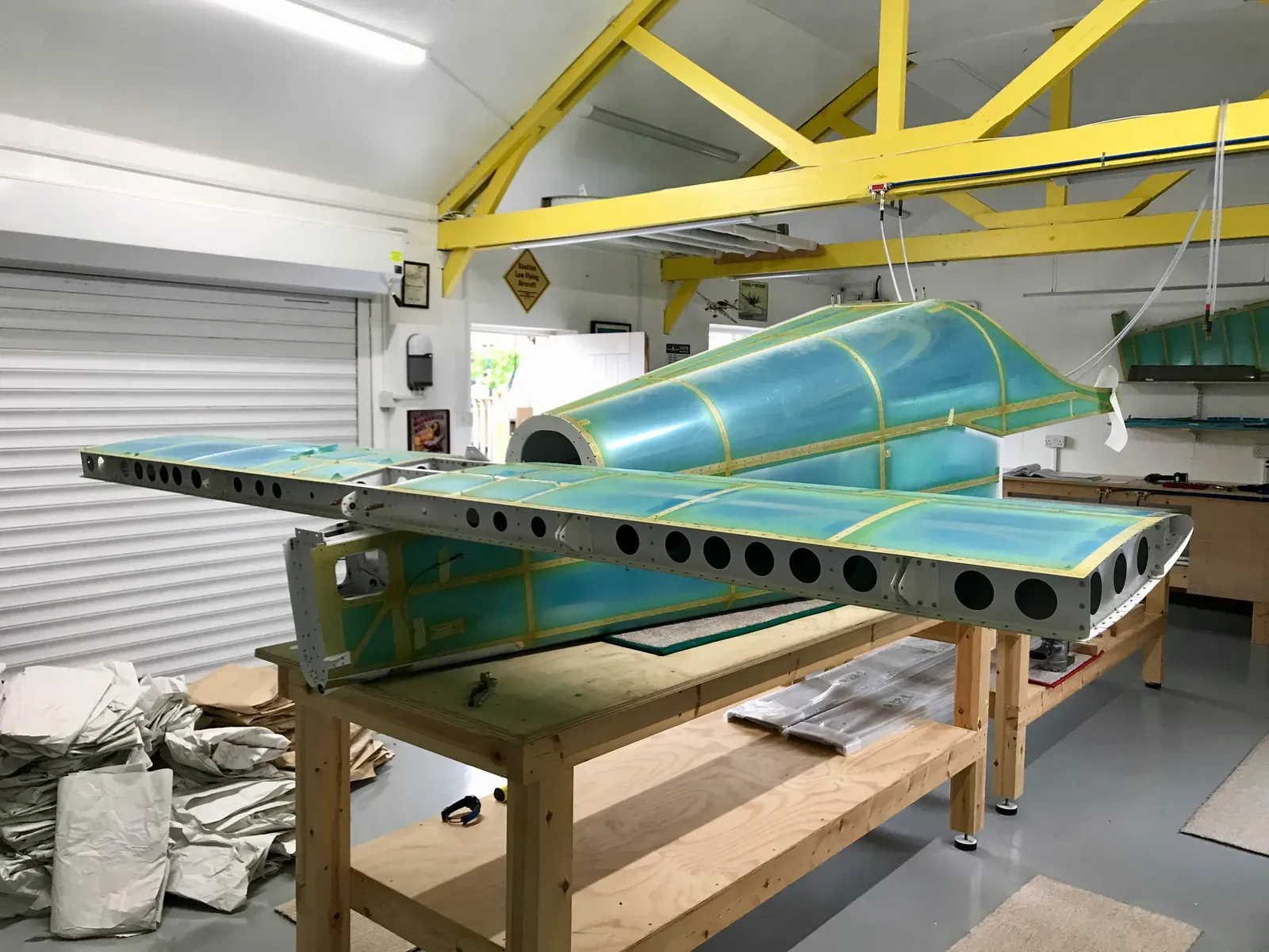 Attaching Tailplane 11-05 to 06